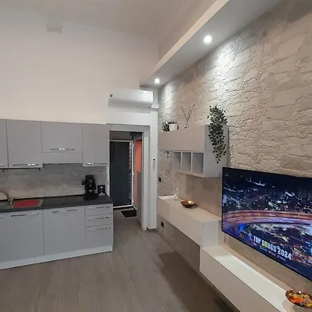 Apartment Caronda House Catania